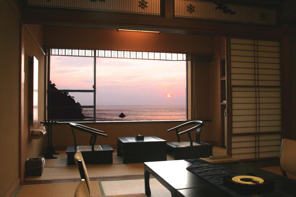 Hotel Umibenokakureyu Seiryu Nišiizu Exteriér fotografie